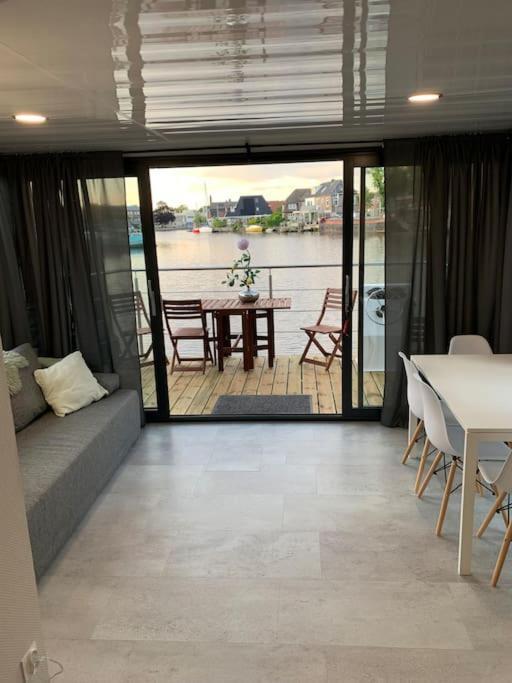 Unique New Houseboat Moored 4 Zwartsluis Exterior foto